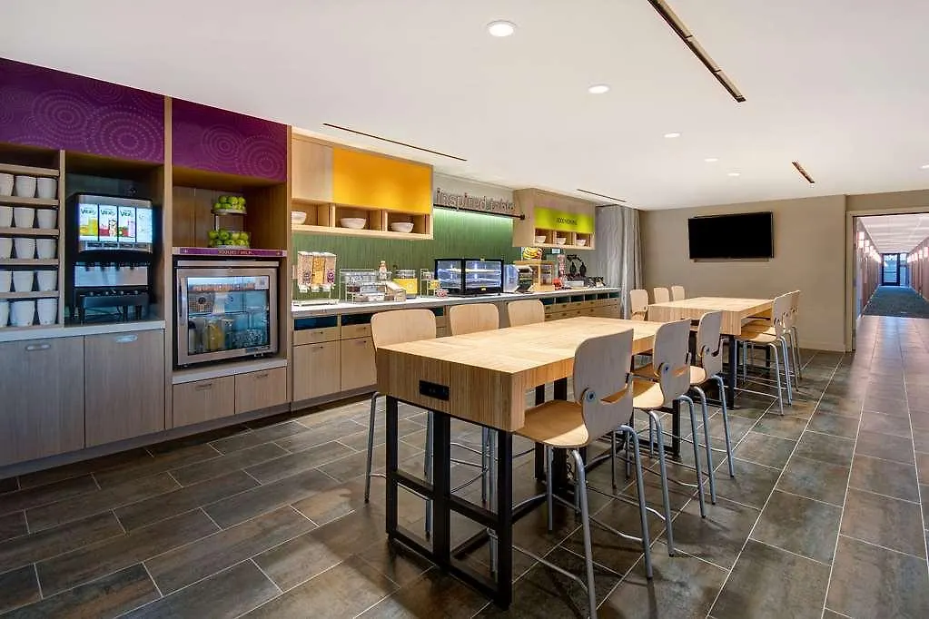 Home2 Suites By Hilton Las Vegas North 3*,